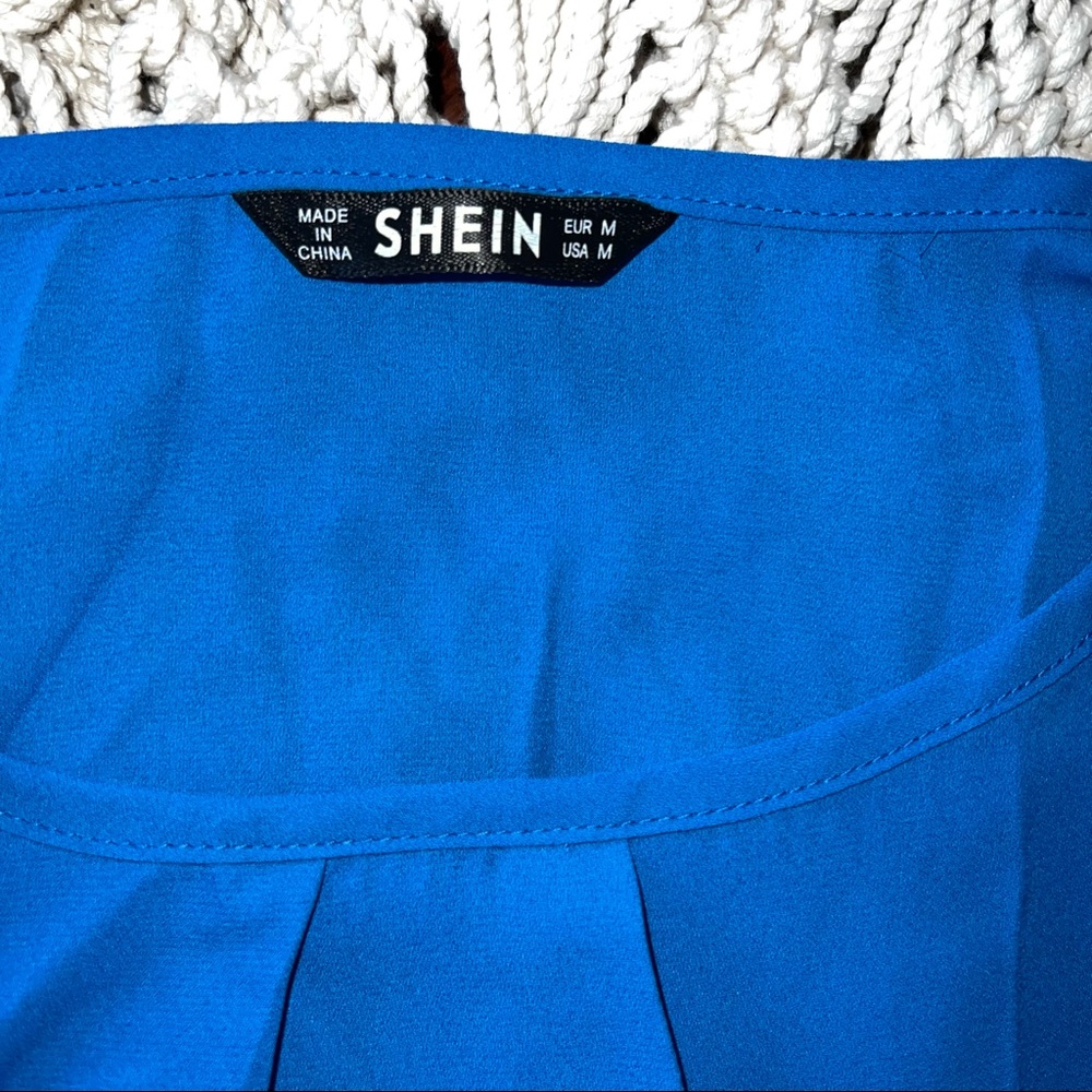 3/$20[Shein] Tie sleeve Blouse - Picture 2 of 5